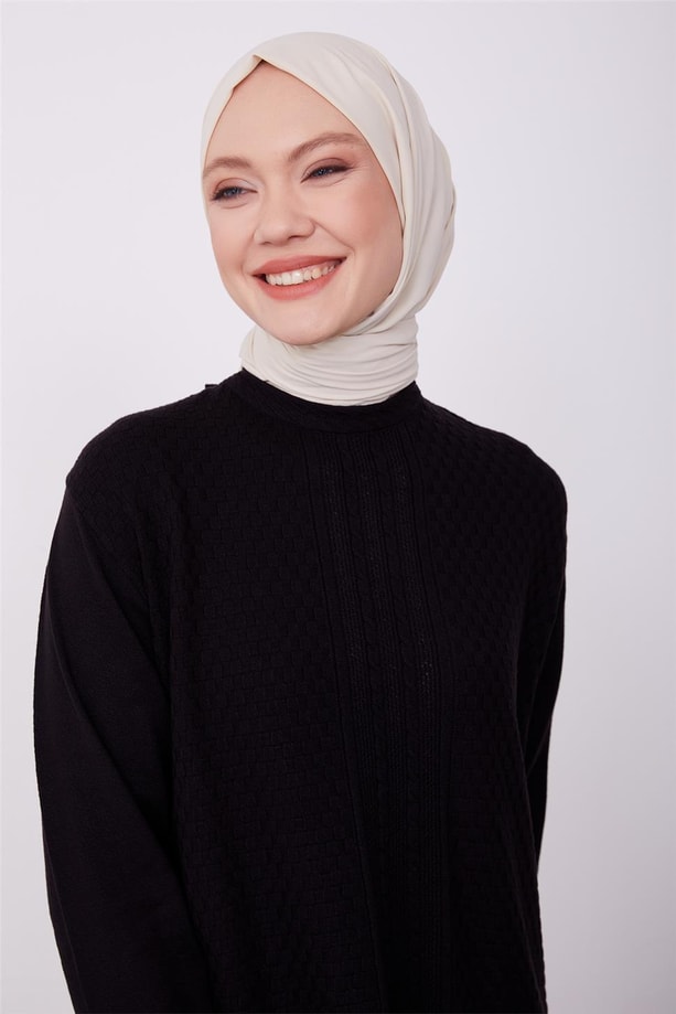 Armine Kazak  23KD9001 Siyah