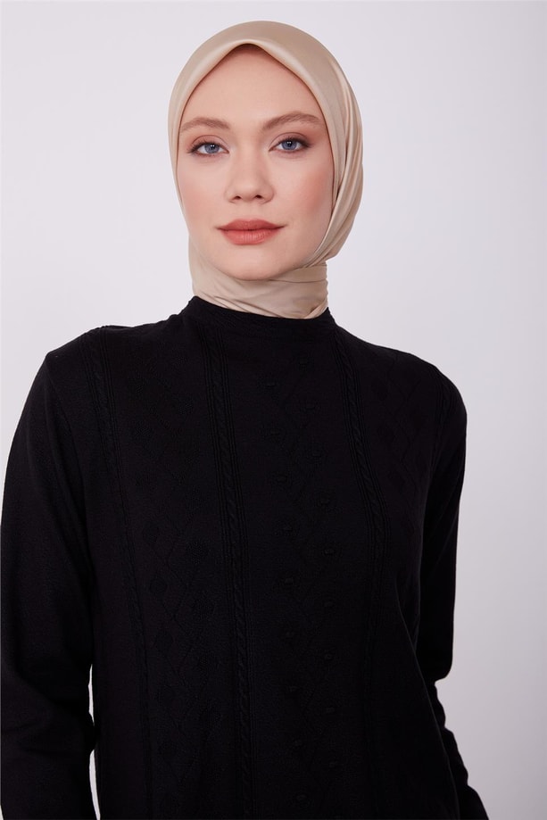 Armine Kazak 23KD9002 Siyah