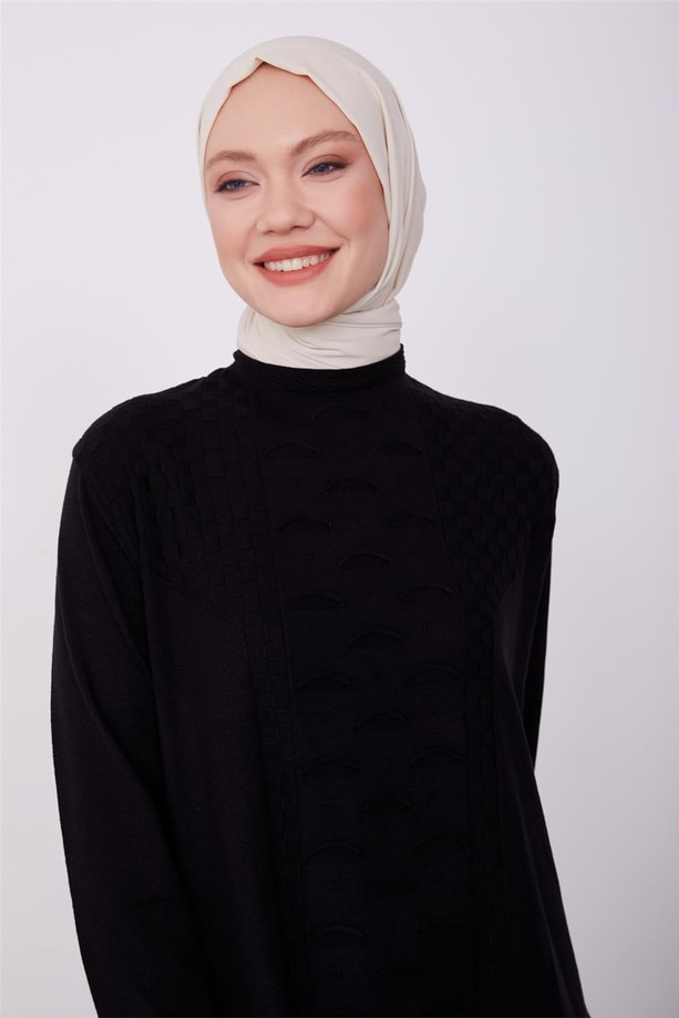 Armine Kazak  23KD9006 Siyah