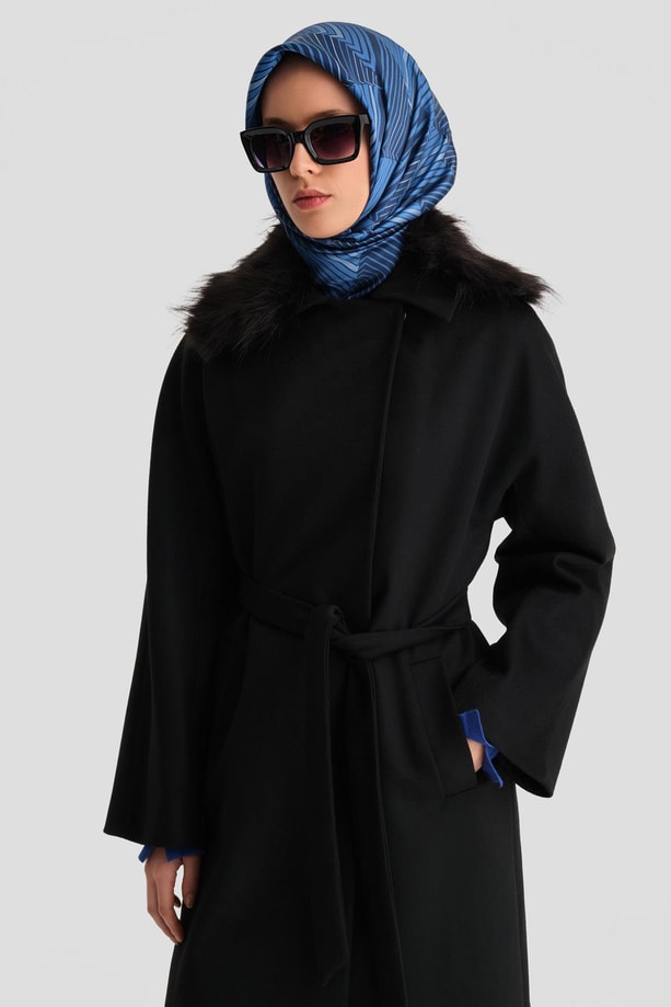 Armine Seyyar Kürklü Bütün Kol Manto 24K8105 Siyah