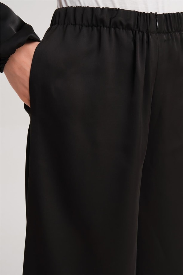 Armine Bağlamalı Asimetrik Takım 24Y6828 Siyah