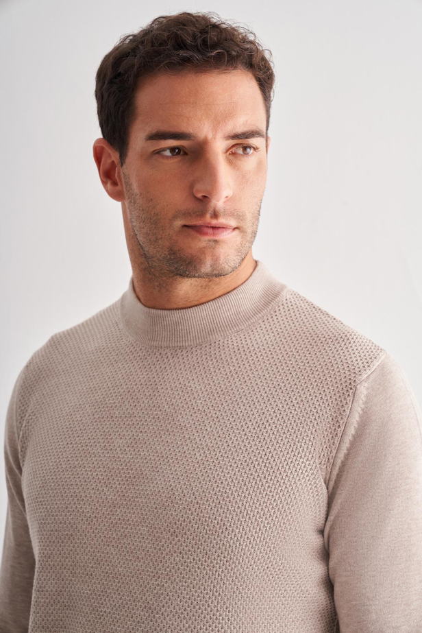 Açık Bej Yarım Balıkçı Yaka Uzun Kol Cepsiz Comfort Fit Classic Pamuklu Triko Kazak 1012255208