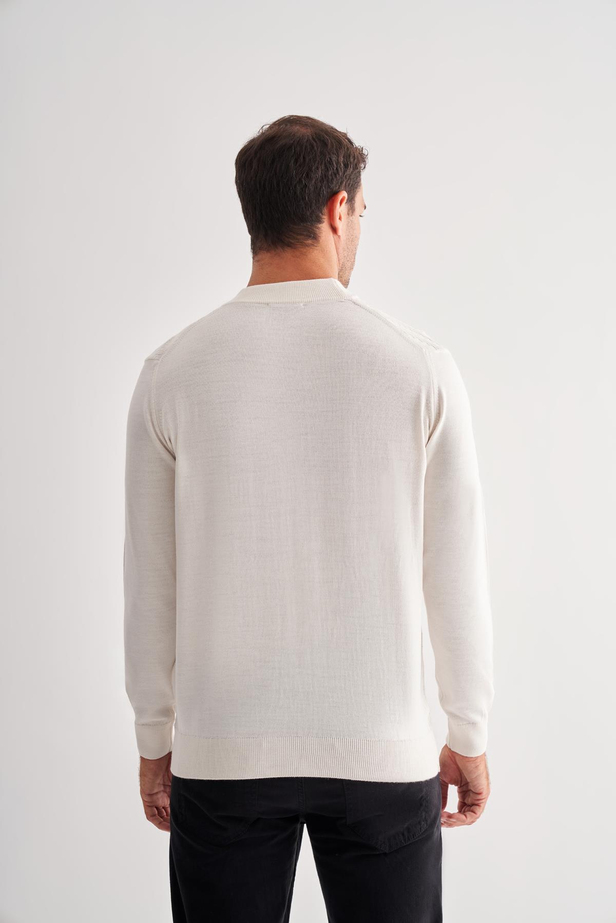 Açık Krem Yarım Balıkçı Yaka Uzun Kol Cepsiz Comfort Fit Classic Yünlü Triko Kazak 1012255209