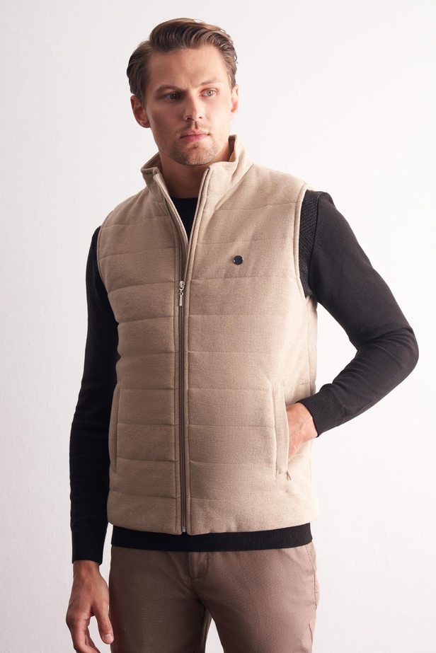 Bej Dik Yaka Fermuarlı Casual Slim Fit Kapitone Yelek 1009255103