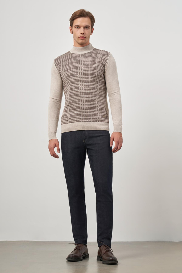 Bej Uzun Kol Kendinden Desenli Örme Yarım Balıkçı Yaka Classic Comfort Fit Triko 1012245158