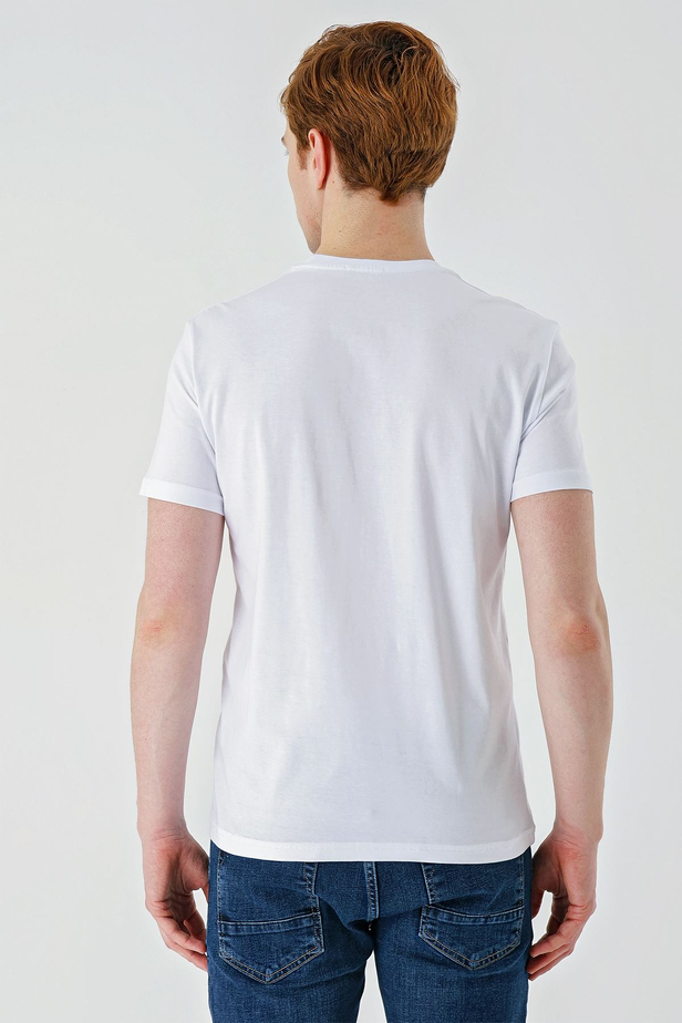 Beyaz Baskılı Bez Ayağı Bisiklet Yaka %100 Pamuk Casual Slim Fit Dar Kesim Tişört 1011240169