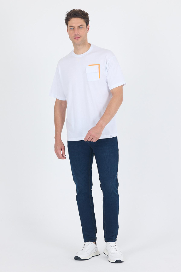 Beyaz Kısa Kol Bisiklet Yaka Kapaklı Cep Pamuk Casual Oversize Tişört 1011250131