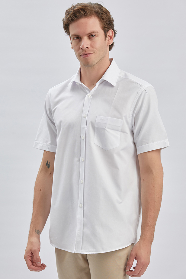 Beyaz Kısa Kollu Desenli Sert Yaka Cepli Pamuklu Klasik Comfort Fit Rahat Kesim Gömlek 1004240231