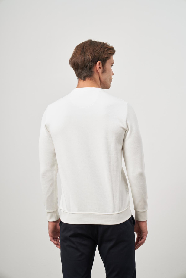 Beyaz Örme Bisiklet Yaka Pamuklu Casual Slim Fit Dar Kesim Sweatshirt 1013245150