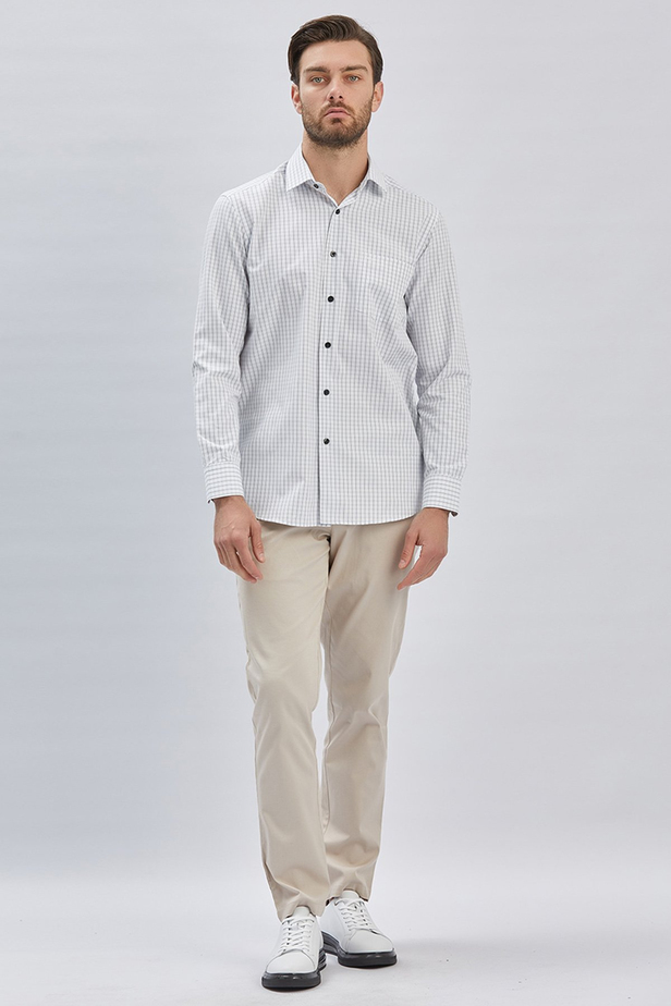 Beyaz Uzun Kollu Ekoseli Sert Yaka Cepli Pamuklu Klasik Comfort Fit Rahat Kesim Gömlek 1004240223