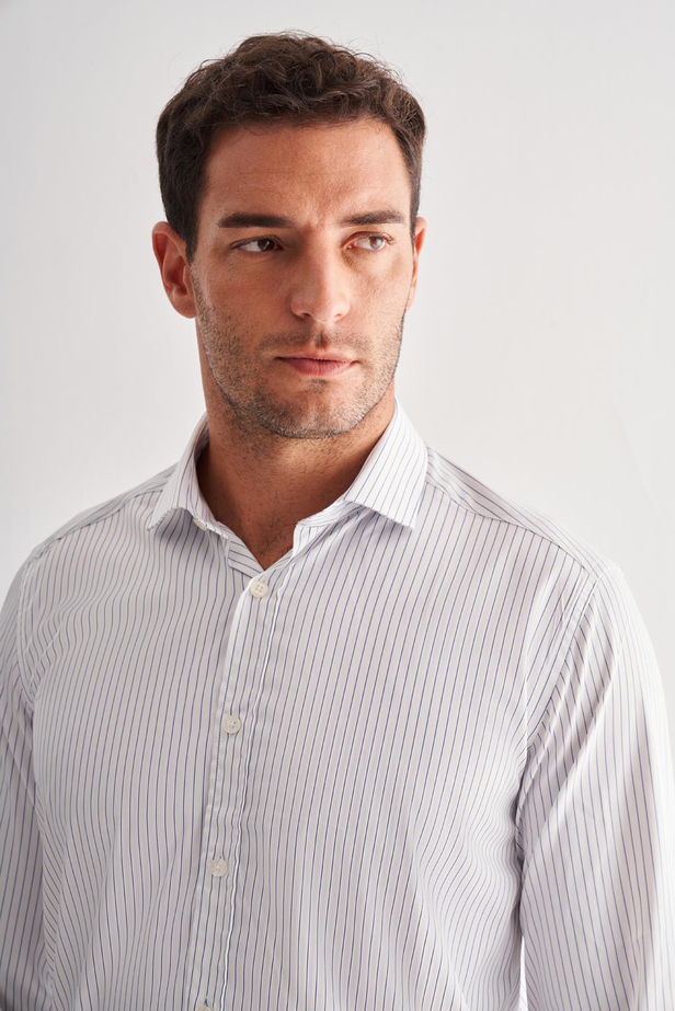 Beyaz Yarım İtalyan Yaka Uzun Kol Cepsiz Slim Fit Cls Gömlek 1004255174