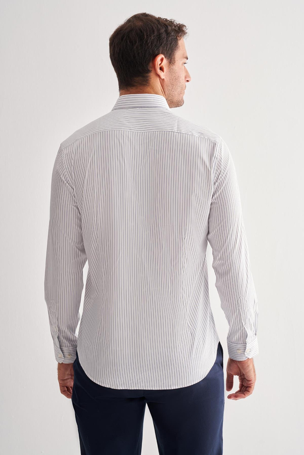 Beyaz Yarım İtalyan Yaka Uzun Kol Cepsiz Slim Fit Cls Gömlek 1004255174