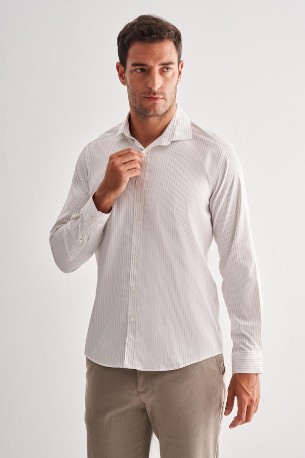 Beyaz Yarım İtalyan Yaka Uzun Kol Cepsiz Slim Fit Cls Gömlek 1004255174