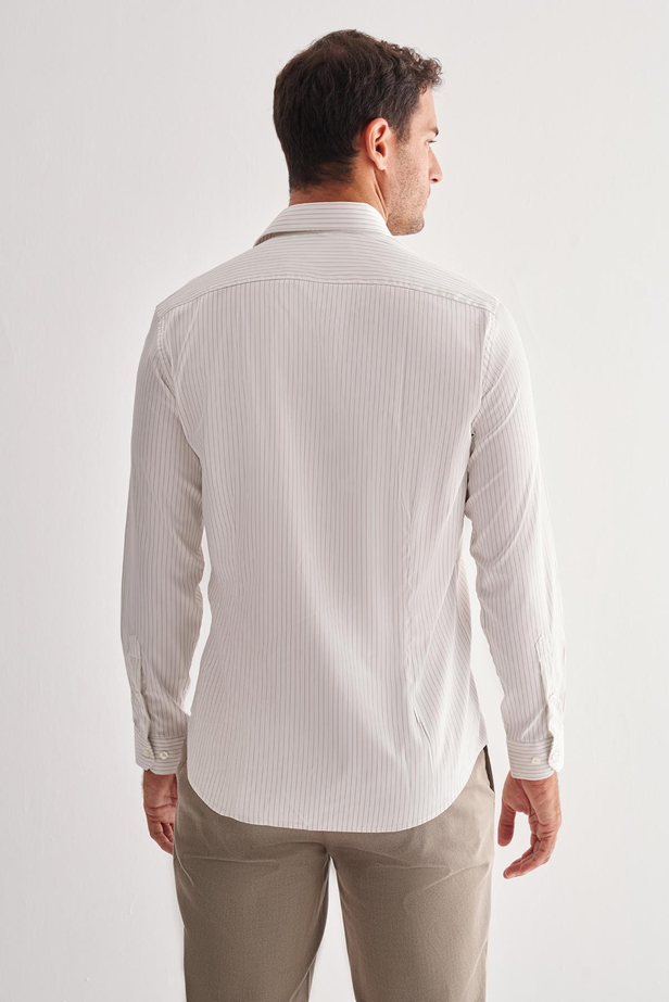 Beyaz Yarım İtalyan Yaka Uzun Kol Cepsiz Slim Fit Cls Gömlek 1004255174