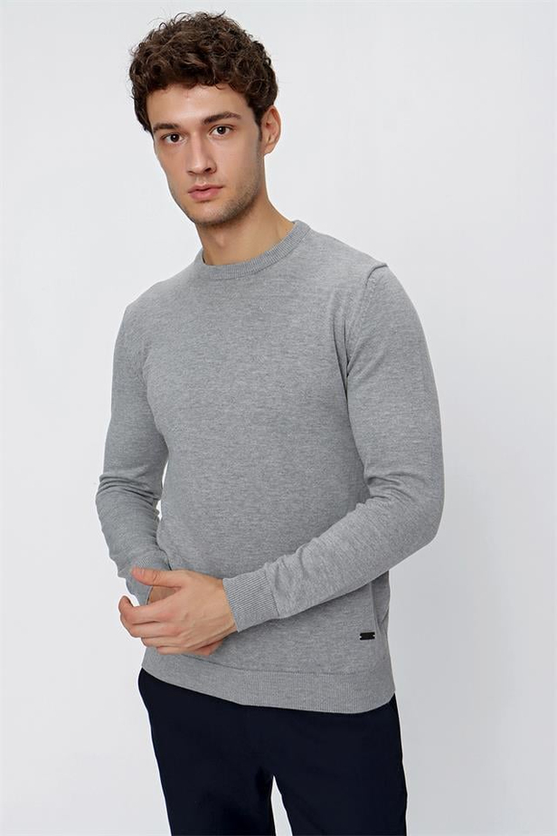 Gri Düz Desen Comfort Fit Uzun Kol Triko 25006100-S