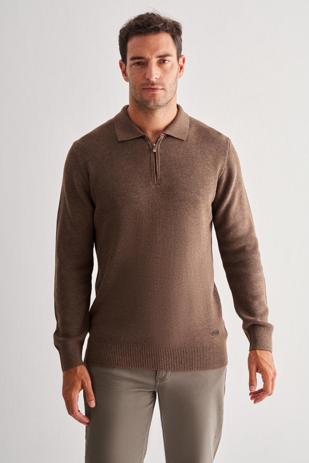 Kahverengi Fermuarlı Polo Yaka Uzun Kol Cepsiz Comfort Fit Casual Pamuklu Triko Kazak 1012255202