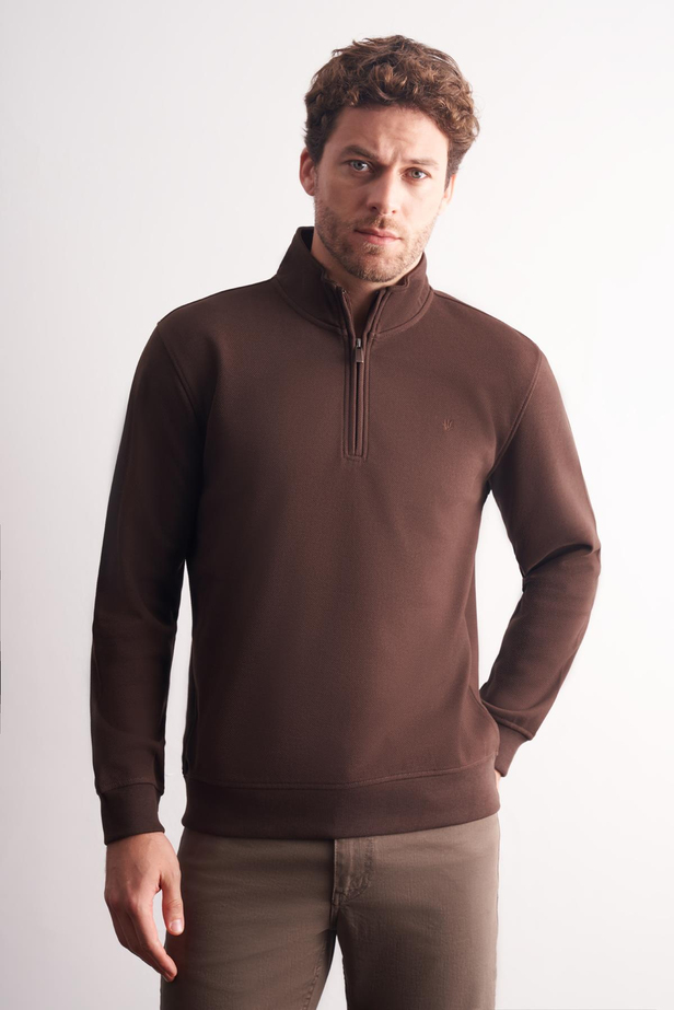 Kahverengi Uzun Kol Hakim Yaka Düz Pamuklu Comfort Fit Sweatshirt 1013255151