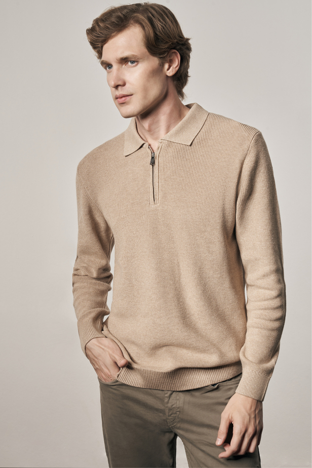 Koyu Bej Fermuarlı Polo Yaka Uzun Kol Cepsiz Comfort Fit Casual Pamuklu Triko Kazak 1012255202