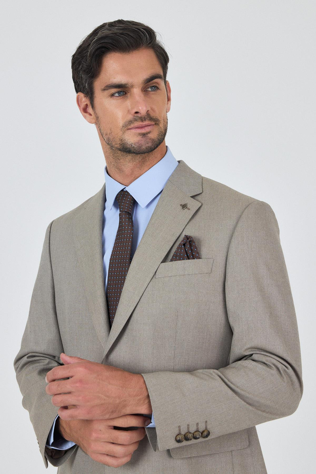 Koyu Bej Mono Yaka Astarlı Çift Yırtmaç Esnek 4 Drop Comfort Fit Classic Takım Elbise 1001250160