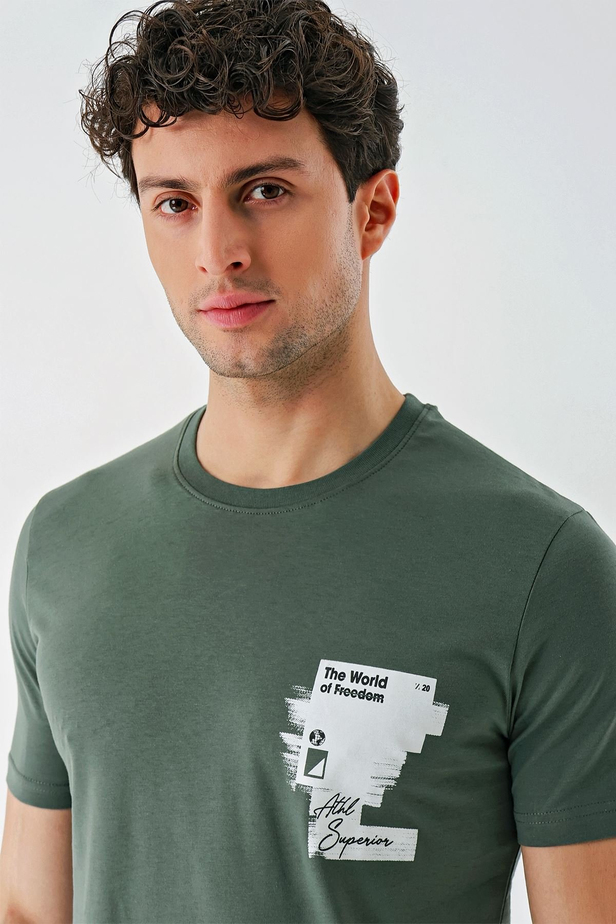 Koyu Haki Baskılı Bez Ayağı Bisiklet Yaka %100 Pamuk Casual Slim Fit Dar Kesim Tişört 1011240166