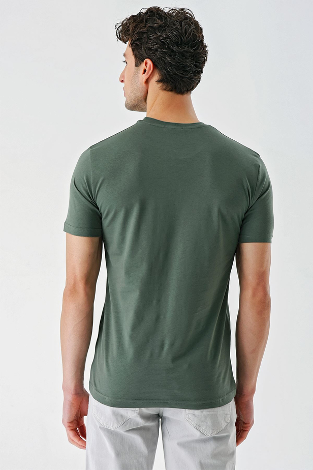 Koyu Haki Baskılı Bez Ayağı Bisiklet Yaka %100 Pamuk Casual Slim Fit Dar Kesim Tişört 1011240166