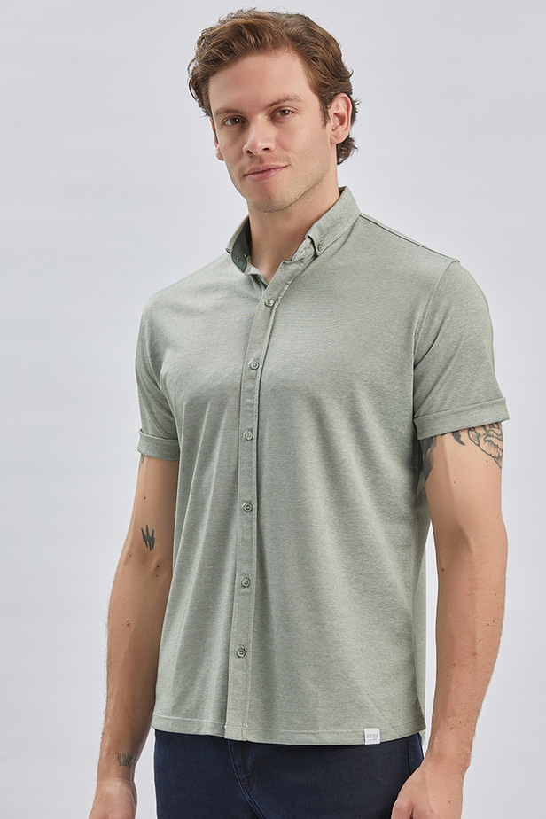 Koyu Haki Desenli Oxford Polo Yaka Cepli Pamuklu Casual Slim Fit Dar Kesim Tişört 1011240178