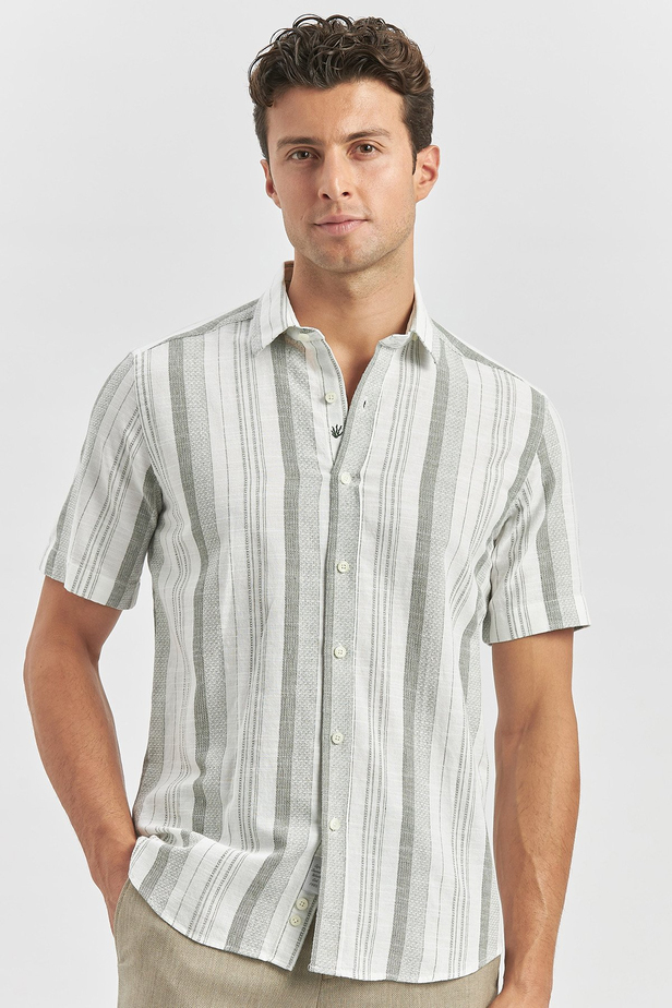 Koyu Haki Kısa Kollu Çizgili Armürlü Pamuklu Casual Slim Fit Dar Kesim Gömlek 1004240243