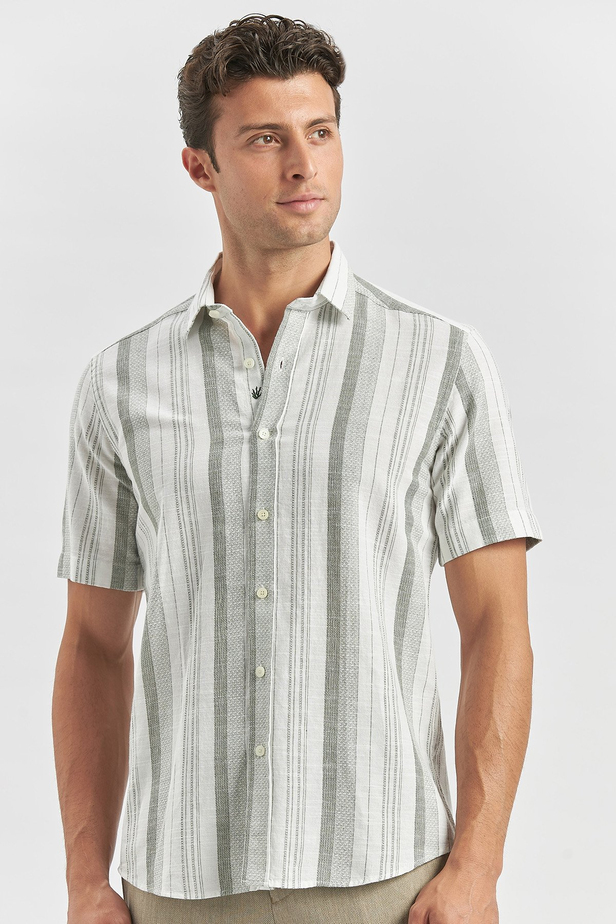 Koyu Haki Kısa Kollu Çizgili Armürlü Pamuklu Casual Slim Fit Dar Kesim Gömlek 1004240243