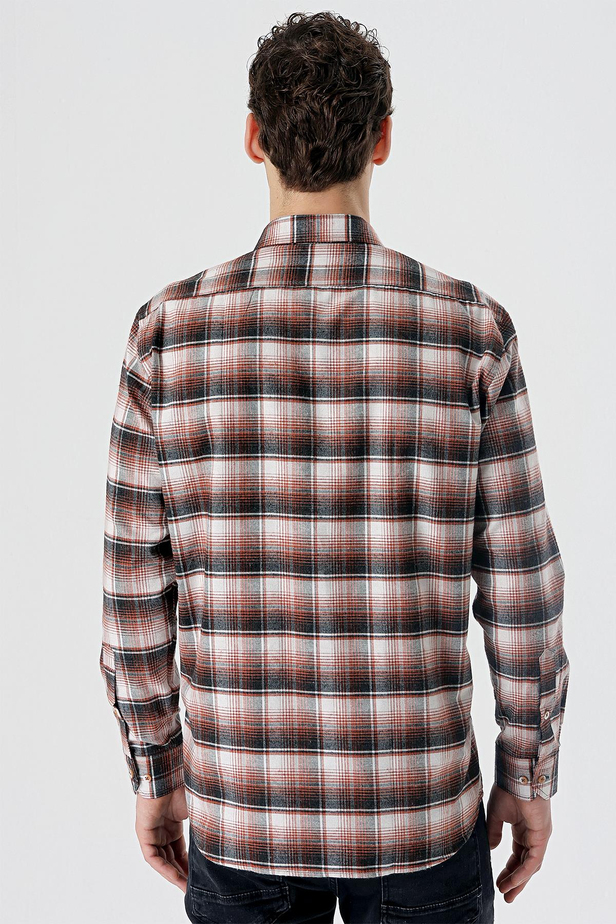 Koyu Haki Uzun Kollu Ekoseli Bez Ayağı Düğmeli Yaka Cepli Pamuklu Comfort Fit Gömlek 1004235173