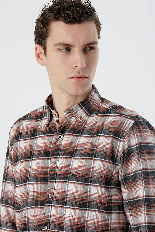 Koyu Haki Uzun Kollu Ekoseli Bez Ayağı Düğmeli Yaka Cepli Pamuklu Comfort Fit Gömlek 1004235173