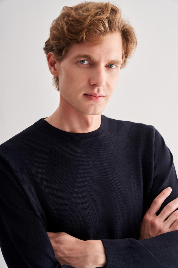 Koyu Lacivert Bisiklet Yaka Uzun Kol Cepsiz Comfort Fit Classic Yünlü Triko Kazak 1012255207