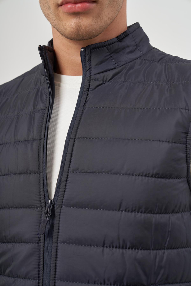 Koyu Lacivert Kapitone Dik Yaka Düz Garnisiz-Biyesiz Slim Fit Yelek 1009245150