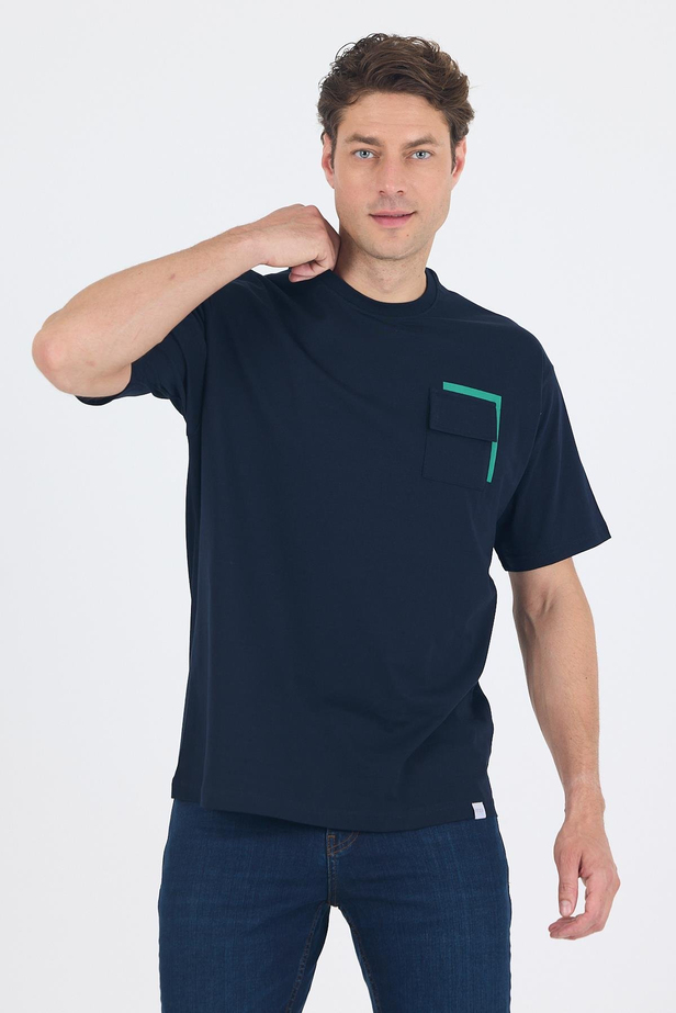 Koyu Lacivert Kısa Kol Bisiklet Yaka Kapaklı Cep Pamuk Casual Oversize Tişört 1011250131