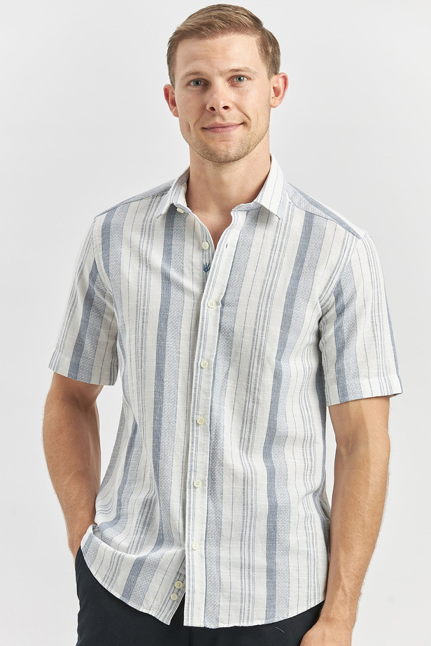 Koyu Lacivert Kısa Kollu Çizgili Armürlü Pamuklu Casual Slim Fit Dar Kesim Gömlek 1004240243