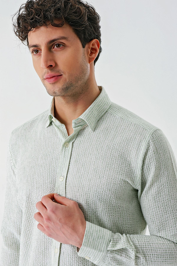 Koyu Yeşil Uzun Kollu Çizgili Biritli Yaka Pamuklu Likralı Casual Slim Fit Dar Kesim Gömlek 1004240233