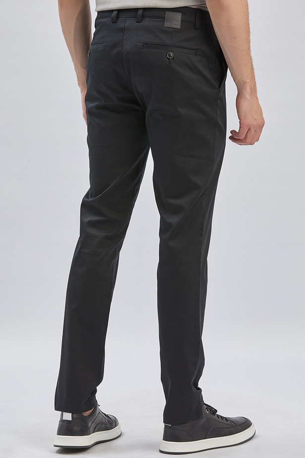 Siyah Armürlü Pamuklu Likralı Yan Cepli Slim Fit Dar Kesim Casual Pantolon 1003240161