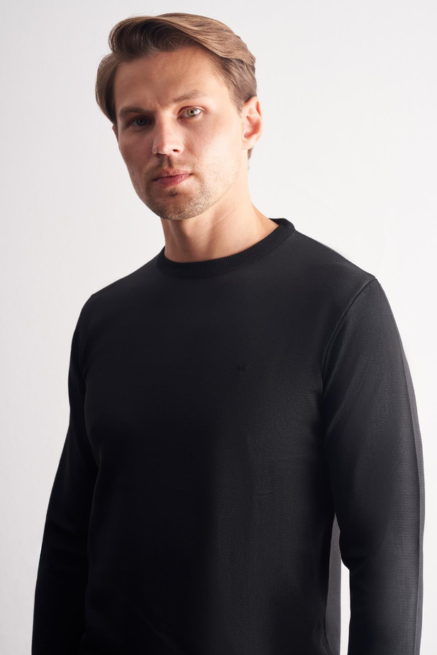 Siyah Bisiklet Yaka Cepsiz Slim Fit Casual Triko Kazak