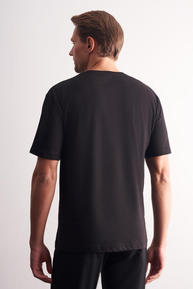 Siyah Bisiklet Yaka Kısa Kol Slim Fit Pamuklu Tişört 1011255106