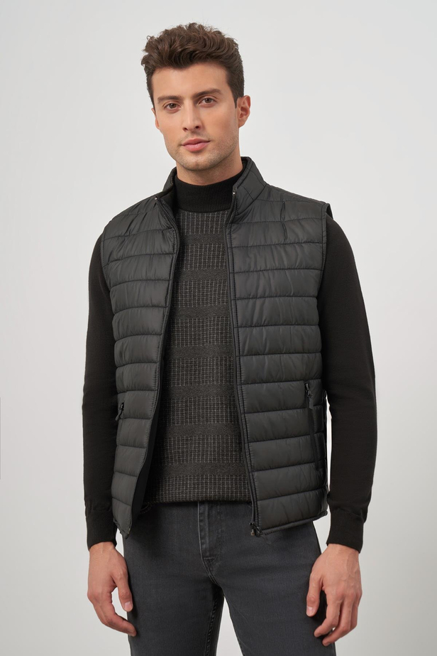 Siyah Kapitone Dik Yaka Düz Garnisiz-Biyesiz Slim Fit Yelek 1009245150