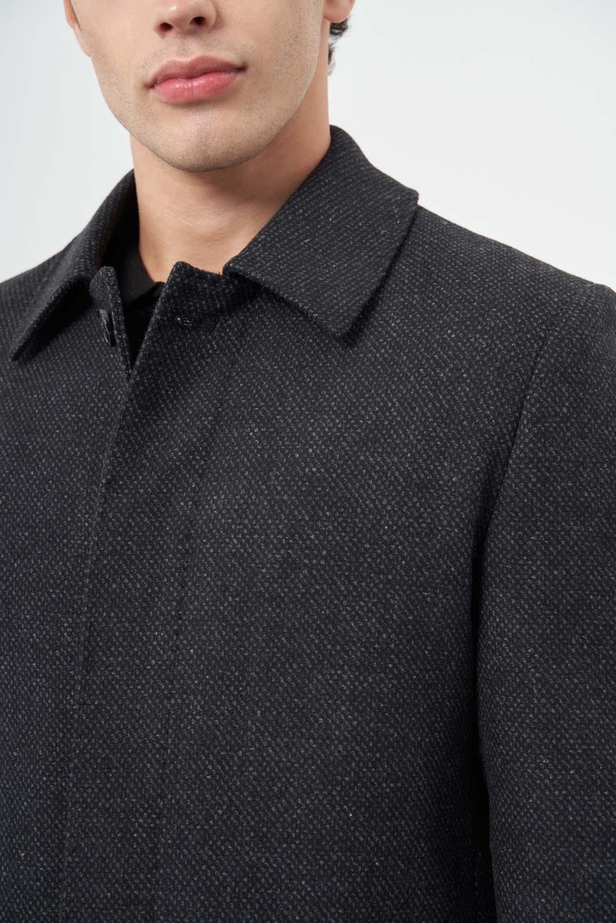 Siyah Kaşe Bebe Yaka Kendinden Desenli Yırtmaçsız Sırt Kapitoneli Astar Comfort Fit Classic Kaban 1008245155