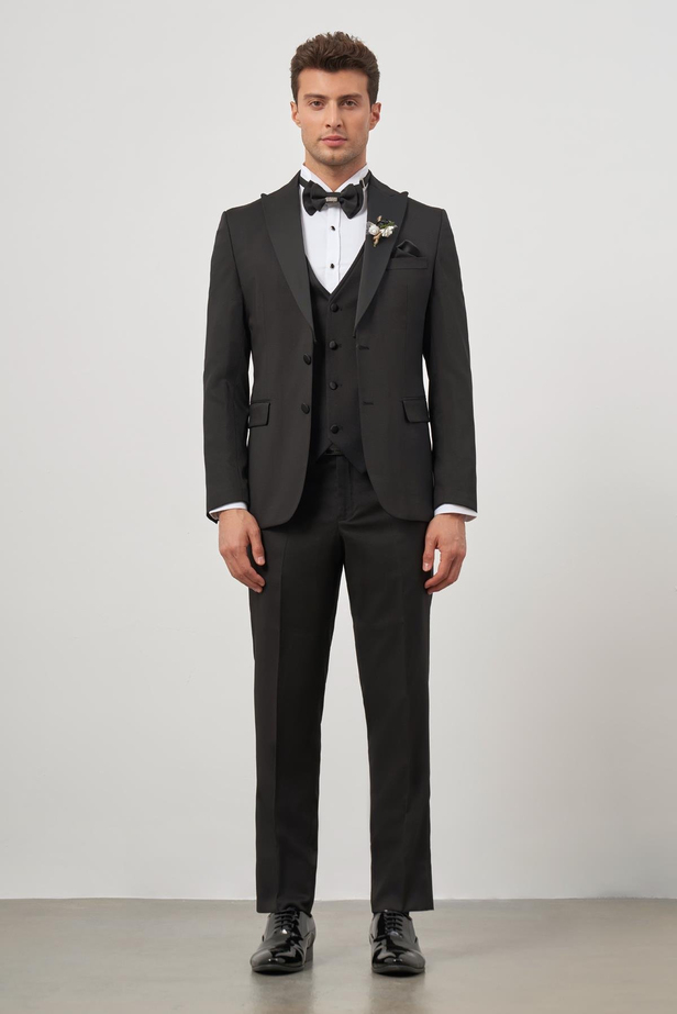 Siyah Kendinden Desenli Armürlü Kılıç Yaka - Çıkma Kılıç Yaka Tam Astar Çift Yırtmaç 2 Düğme Yelekli 6 Drop Slim Fit Ceremony Takım Elbise 1001240205