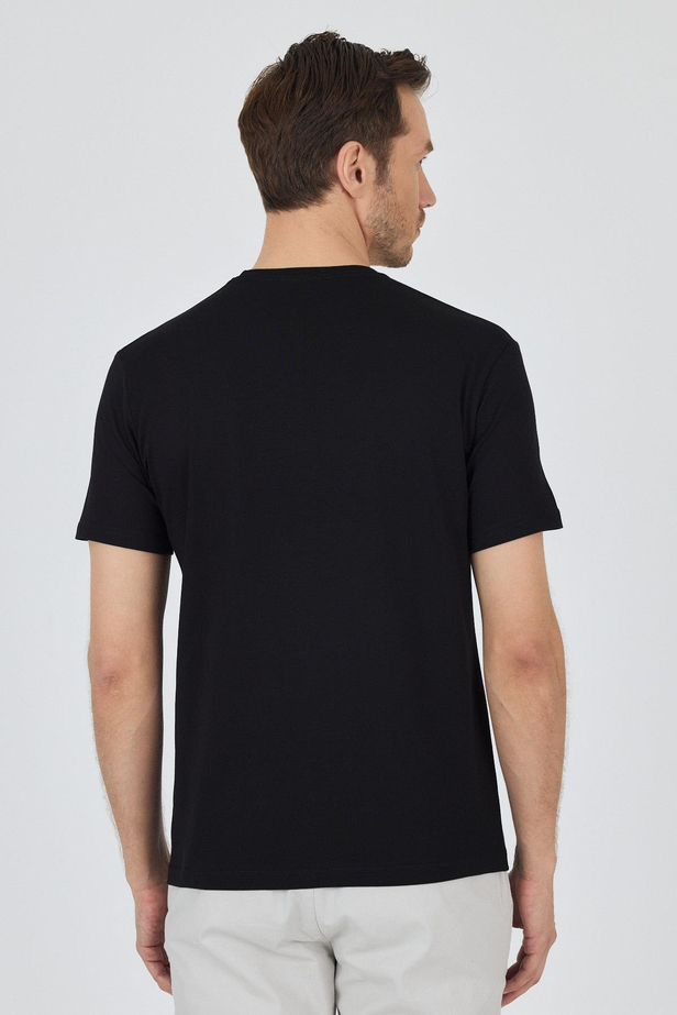 Siyah Kısa Kol Bisiklet Yaka Cepsiz Pamuk Casual Slim Fit Tişört 1011250158