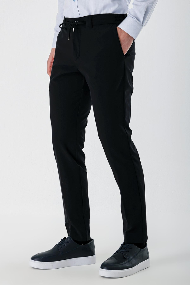 Siyah Likralı Yan Cepli Lastikli Slim Fit Dar Kesim Casual Pantolon 1003240155