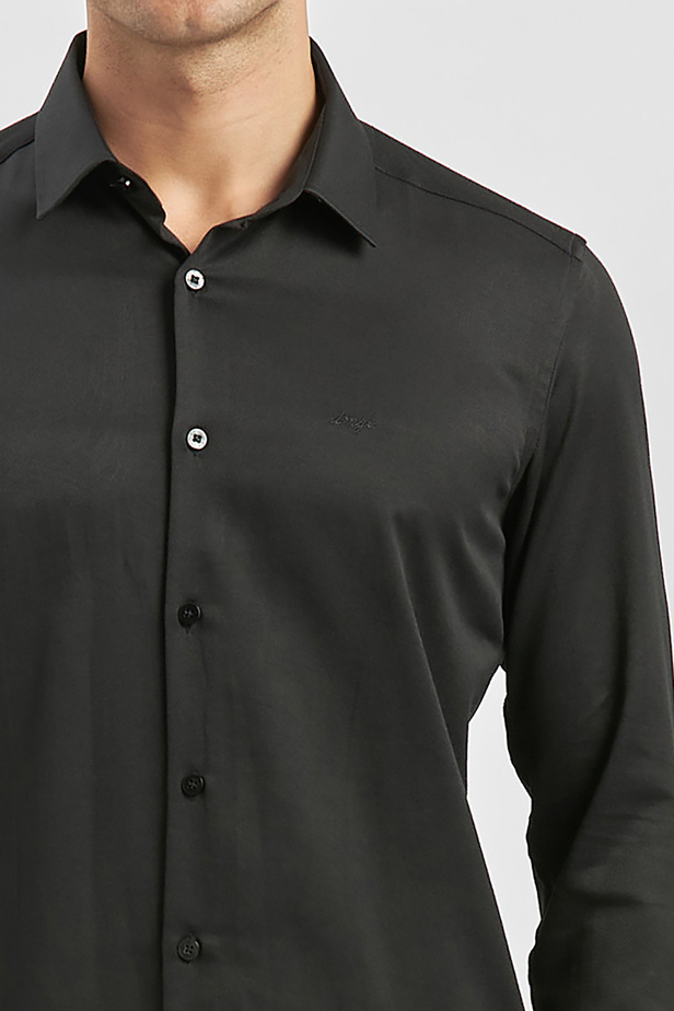 Siyah Uzun Kol Kendinden Desenli Armürlü 032 Sert Yaka Classic Slim Fit Gömlek 1004245153