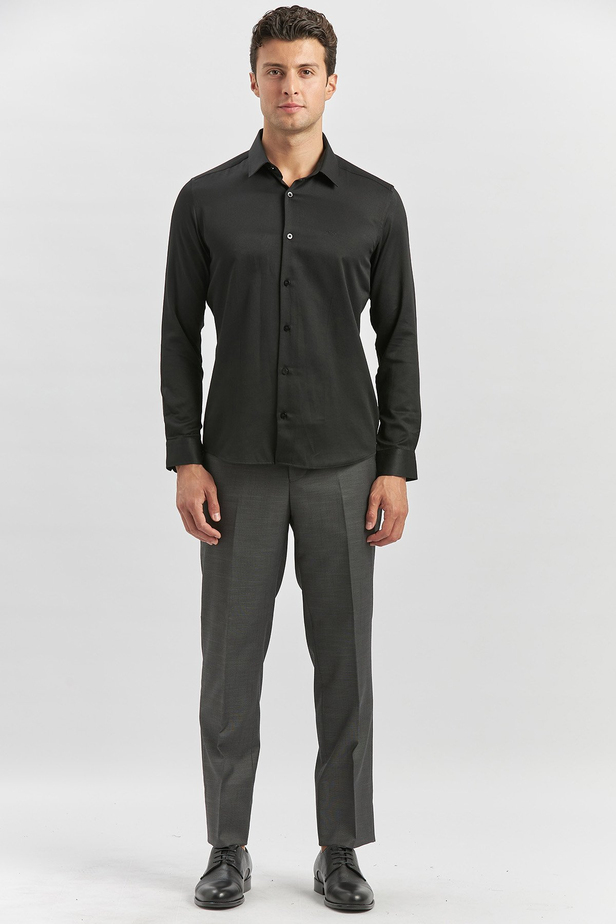Siyah Uzun Kol Kendinden Desenli Armürlü 032 Sert Yaka Classic Slim Fit Gömlek 1004245153