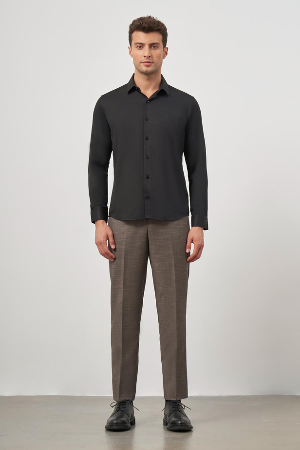 Siyah Uzun Kol Kendinden Desenli Armürlü 032 Sert Yaka Classic Slim Fit Gömlek 1004245152