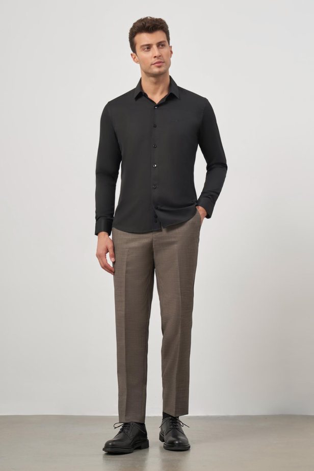 Siyah Uzun Kol Kendinden Desenli Armürlü 032 Sert Yaka Classic Slim Fit Gömlek 1004245152