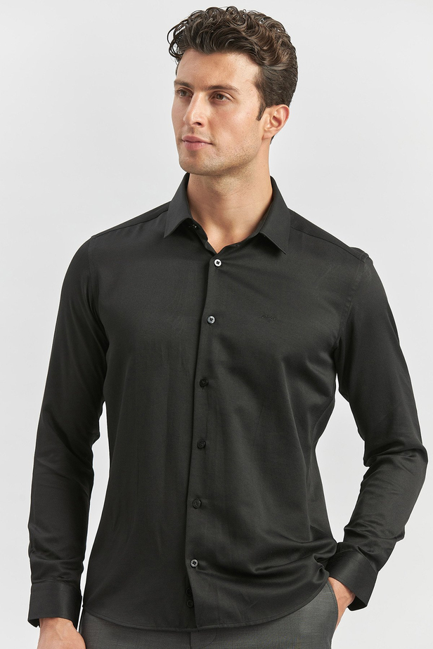 Siyah Uzun Kol Kendinden Desenli Armürlü 032 Sert Yaka Classic Slim Fit Gömlek 1004245153