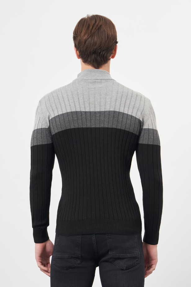 Siyah Uzun Kol Kendinden Desenli Örme Yarım Balıkçı Yaka Classic Slim Fit Triko 1012245154