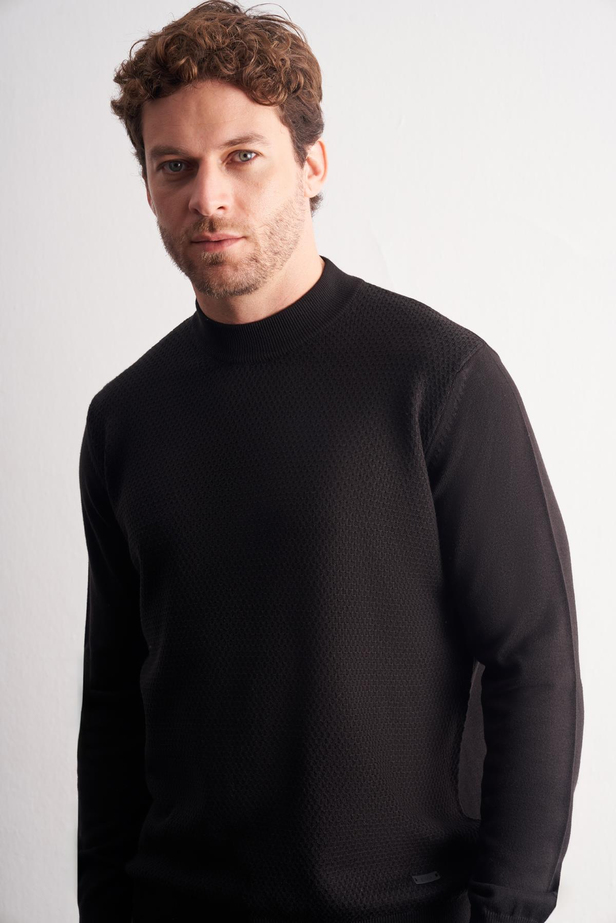 Siyah Yarım Balıkçı Yaka Uzun Kol Cepsiz Comfort Fit Classic Pamuklu Triko Kazak 1012255208